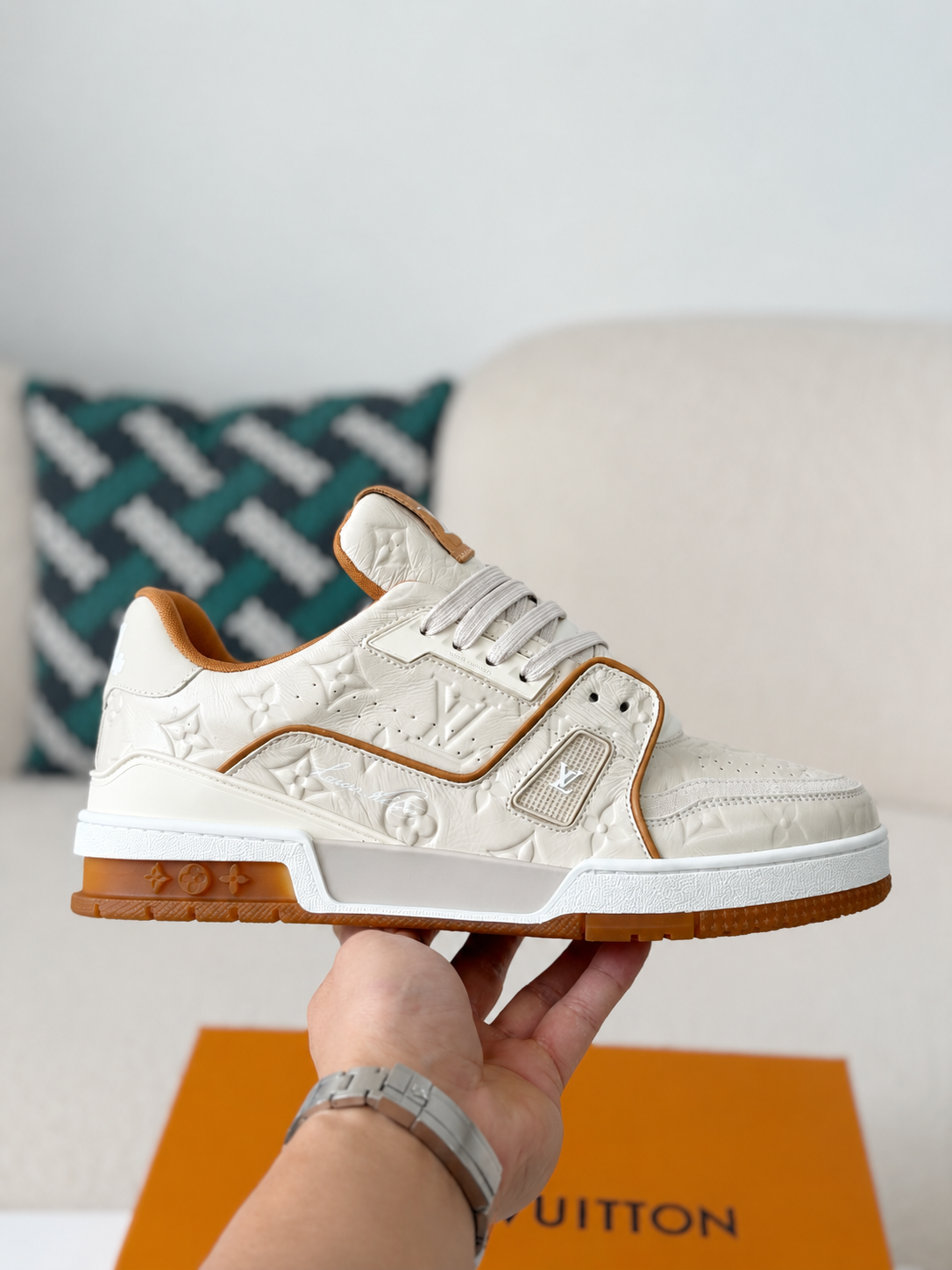 LV Trainer SNE AKERS